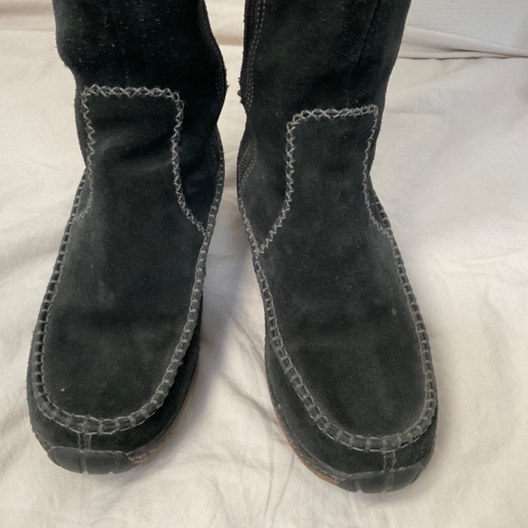 Timberland Fauna Tall Suede Moccasins (size 6) - Picture 4 of 7